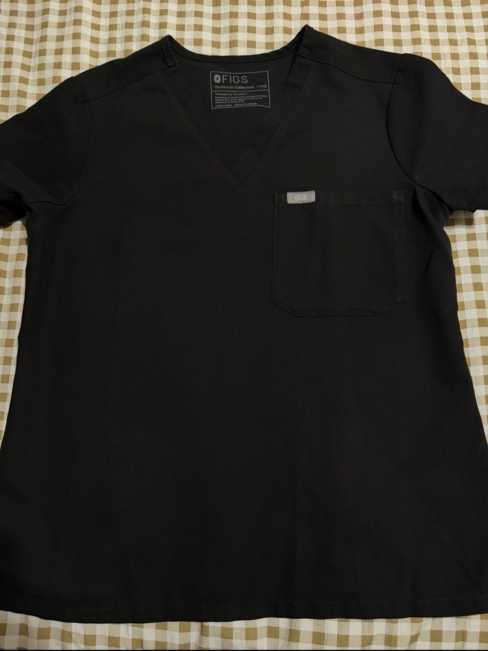 FIGS Black Women's Short-Sleeve V-Neck Pocket Tee